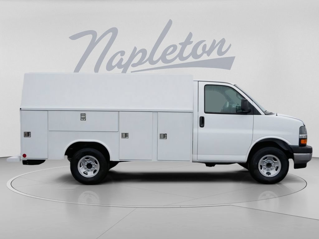 New 2026 Chevrolet Express 3500 w/ Power Convenience Package RWD image 7