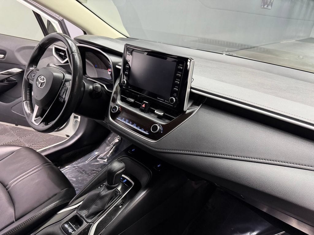 Used 2020 Toyota Corolla XLE w/ Carpet Mat Package (TMS) FWD image 48