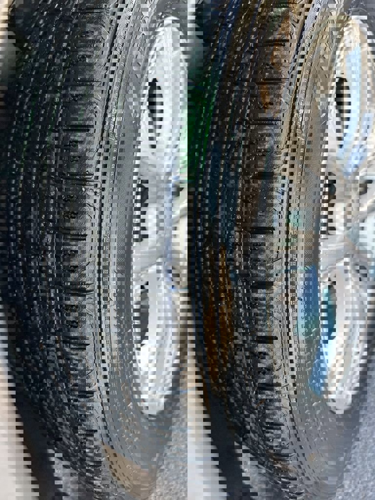 Used 2019 Jeep Cherokee Latitude w/ Popular Appearance Group image 4