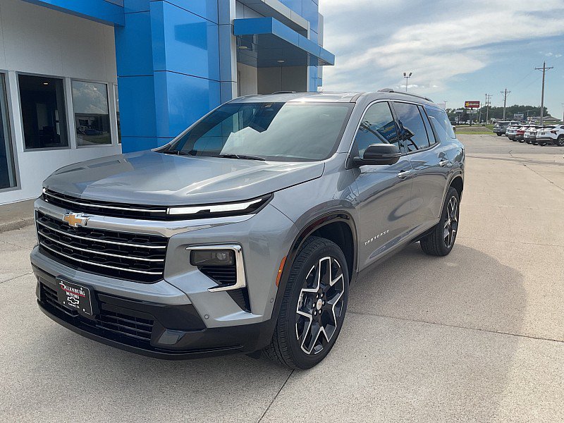 New 2026 Chevrolet Traverse High Country AWD/4WD image 2