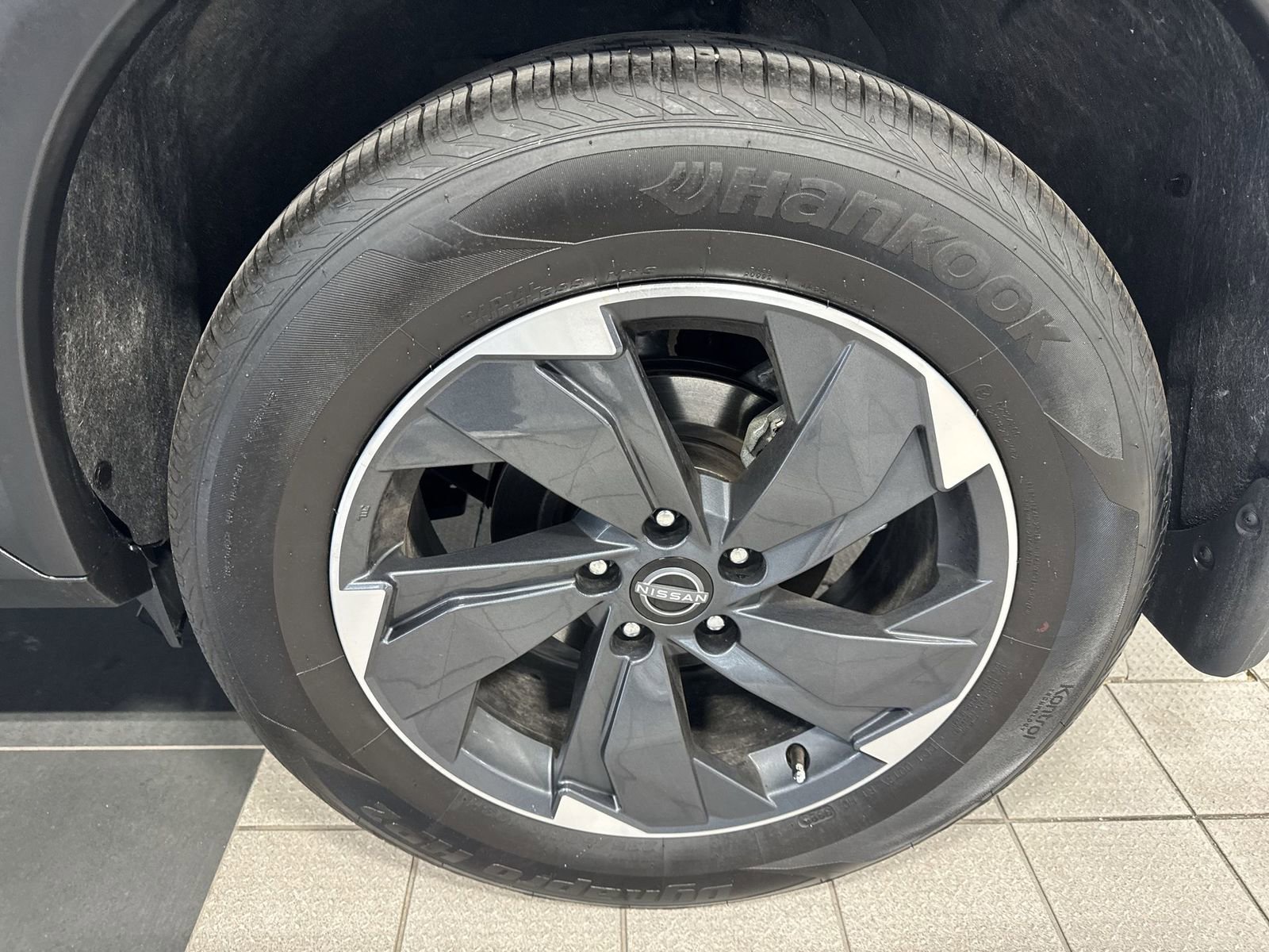 Certified 2026 Nissan Rogue SV w/ Cold Weather Package image 14