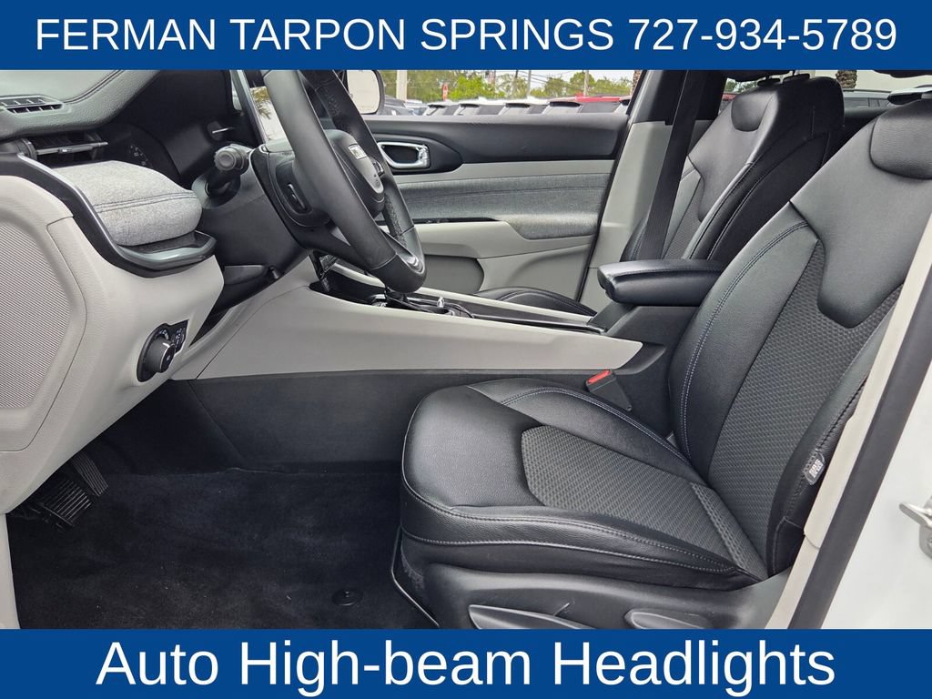 Used 2024 Jeep Compass Latitude AWD/4WD image 15