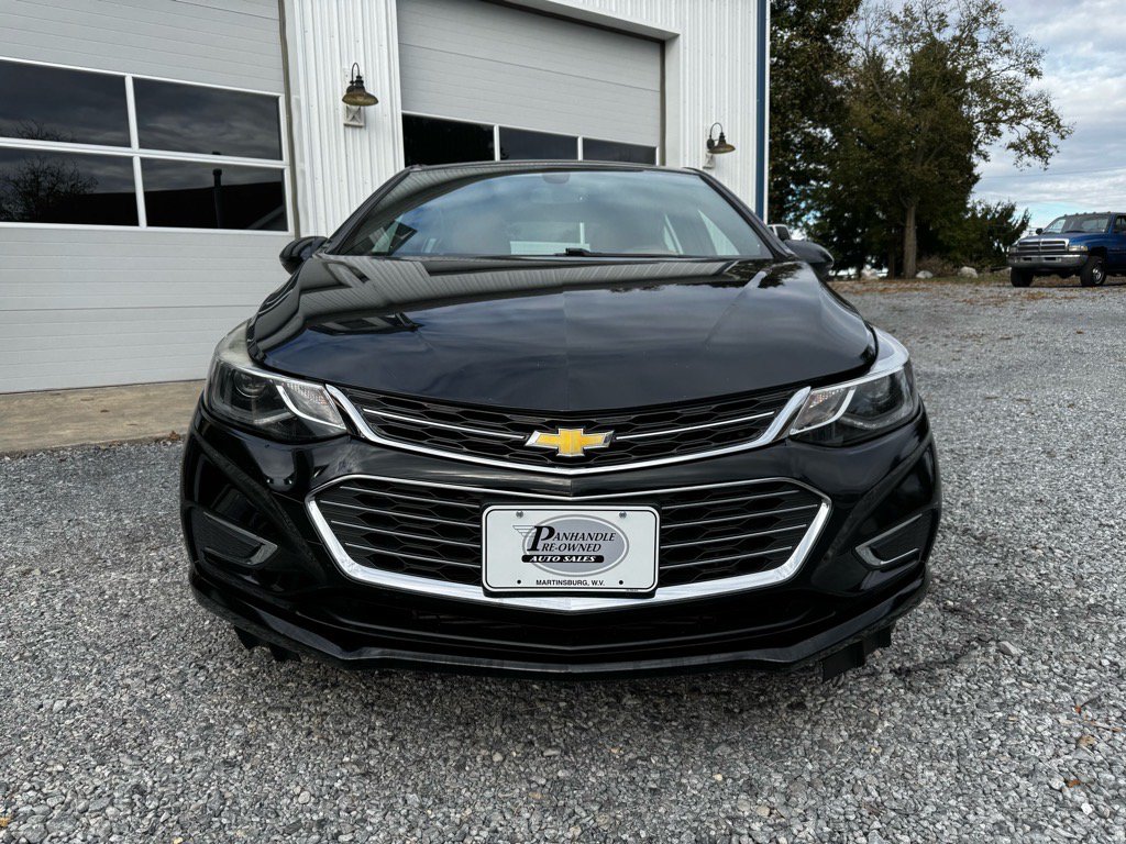 Used 2017 Chevrolet Cruze Premier image 3