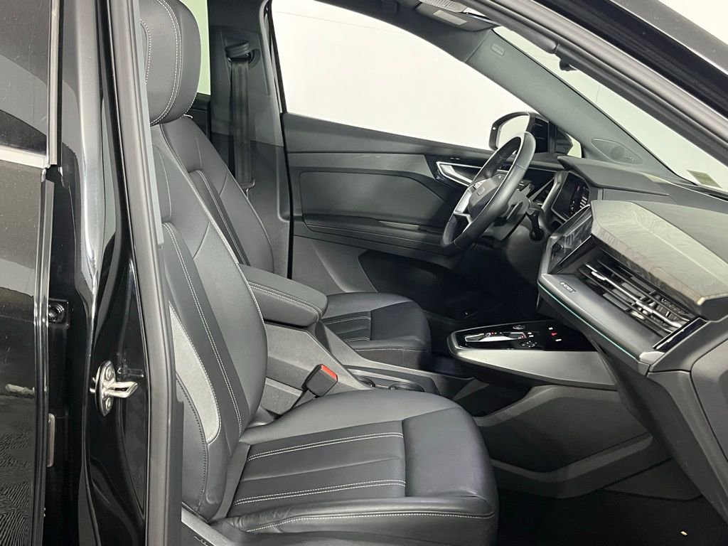 Used 2023 Audi Q4 e-tron Prestige image 24