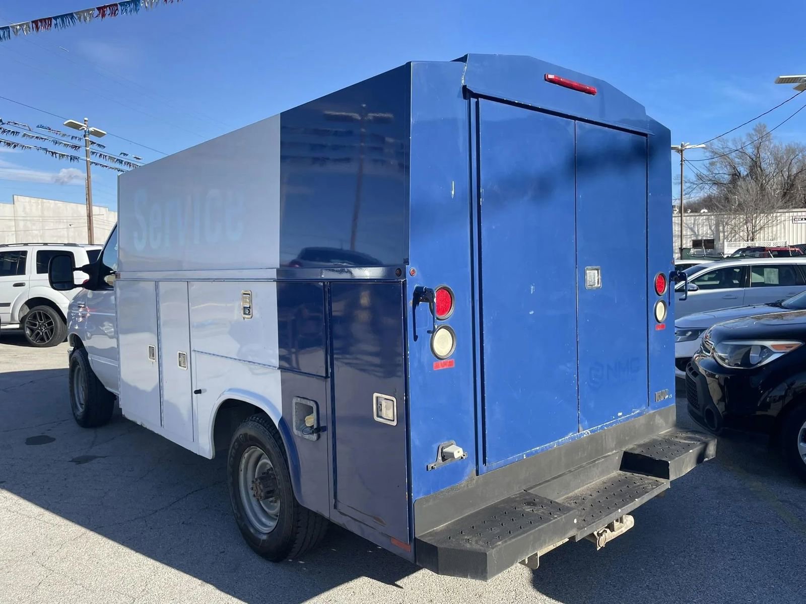 Used 2012 Ford E-350 and Econoline 350 Super Duty w/ PWR Locks & Windows Group image 3