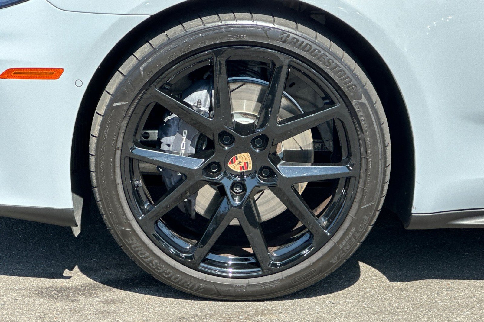Used 2026 Porsche Panamera image 27