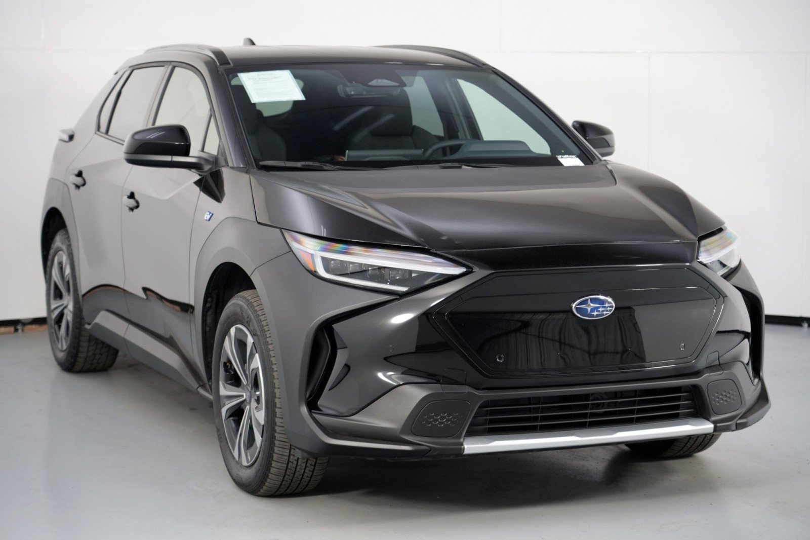 Used 2024 Subaru Solterra Premium image 51