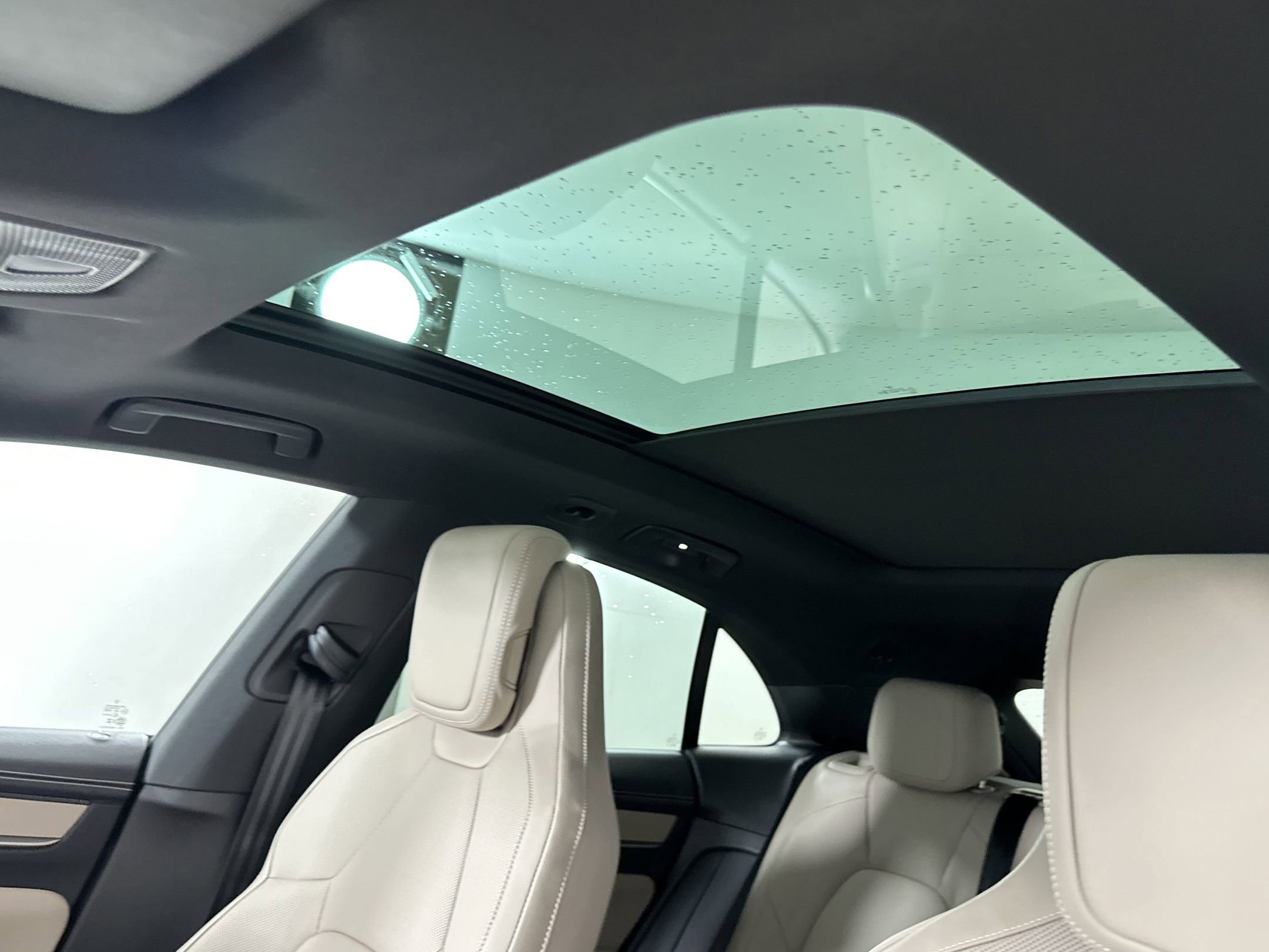 Used 2025 Porsche Macan 4 Electric image 17