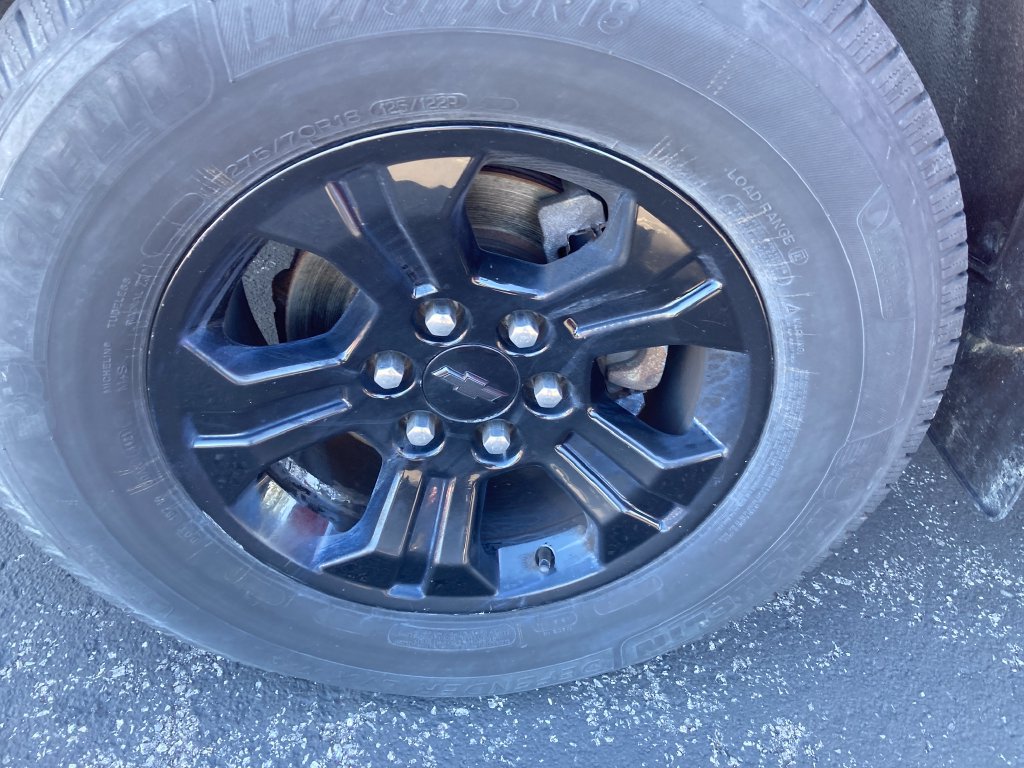 Used 2019 Chevrolet Silverado 1500 LT w/ All Star Edition AWD/4WD image 34