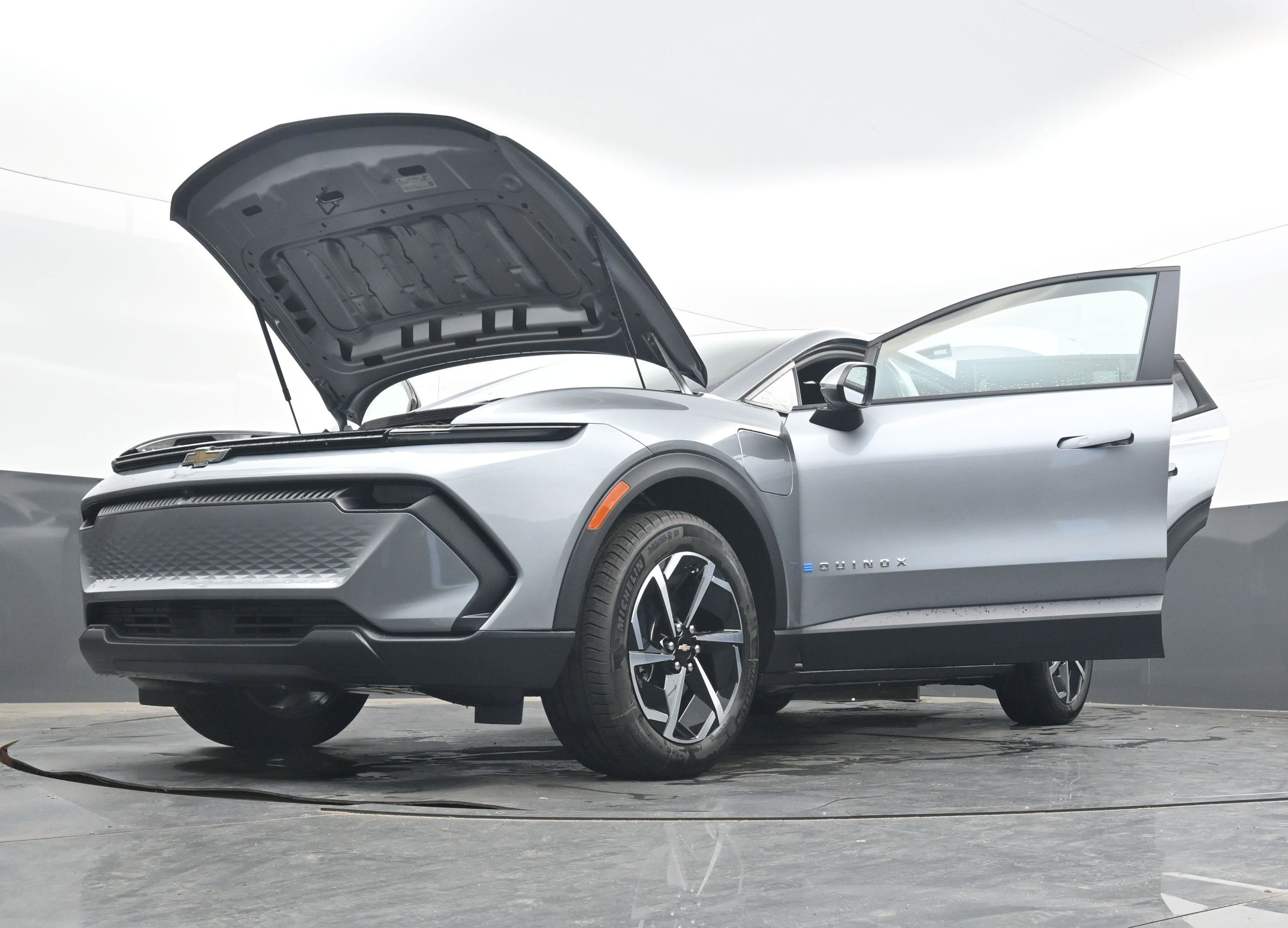 New 2026 Chevrolet Equinox EV LT image 42