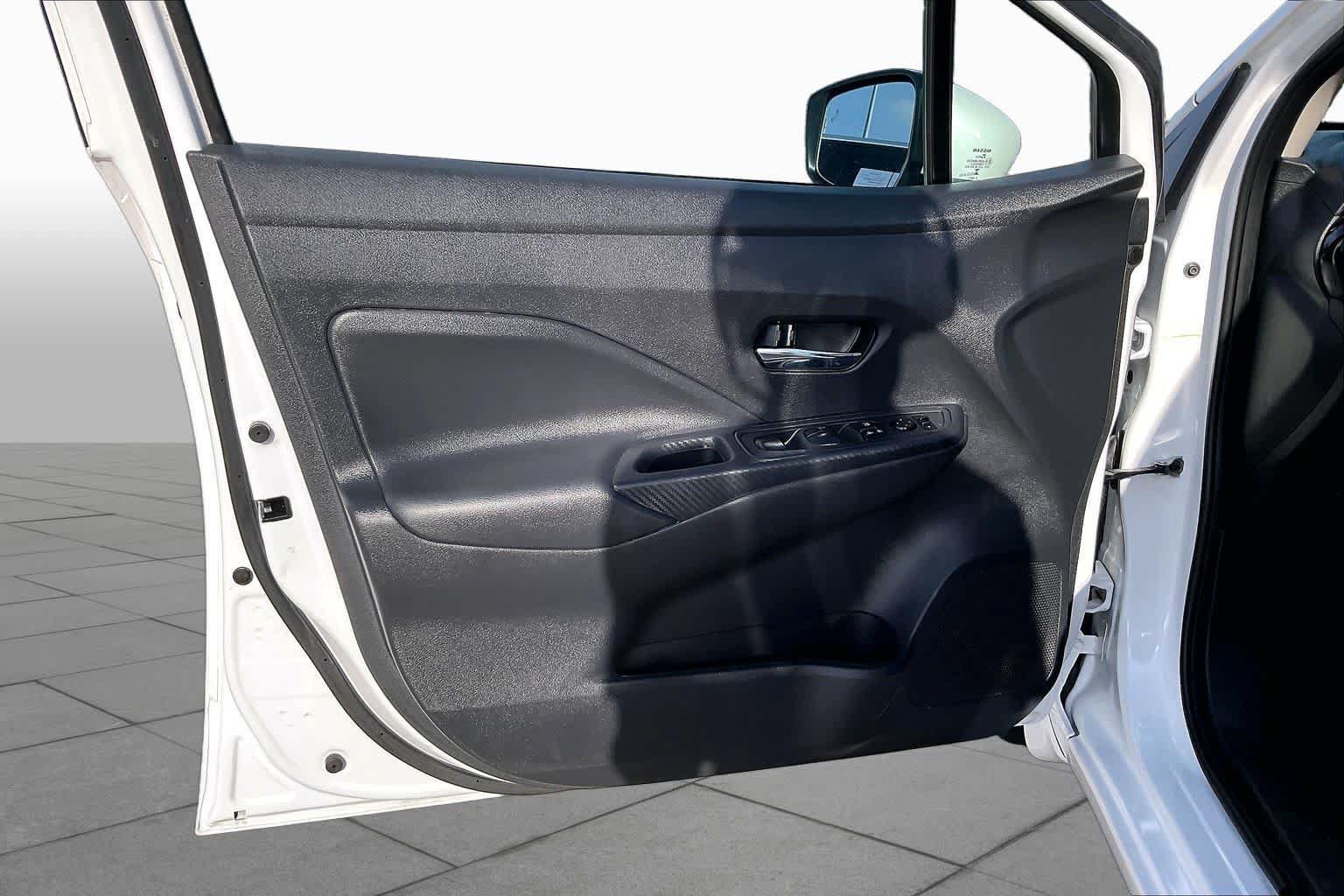Used 2024 Nissan Versa SV w/ Trunk Package FWD image 21