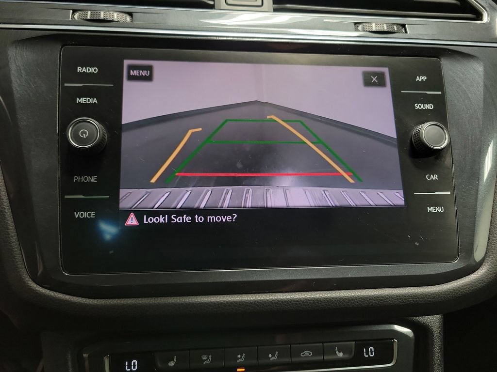 Used 2019 Volkswagen Tiguan SE w/ Panoramic Sunroof Package FWD image 22