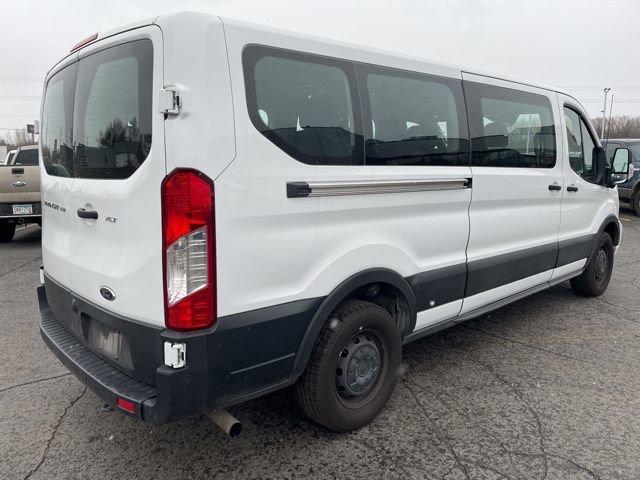 Used 2023 Ford Transit 350 XLT image 10