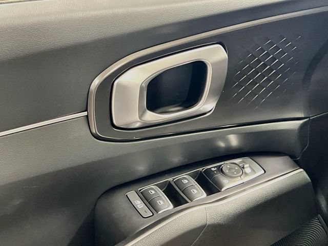 New 2026 Kia Sorento S FWD image 17