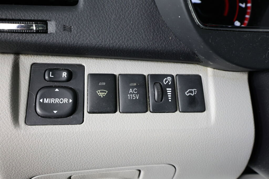 Used 2009 Toyota Highlander Limited AWD/4WD image 33