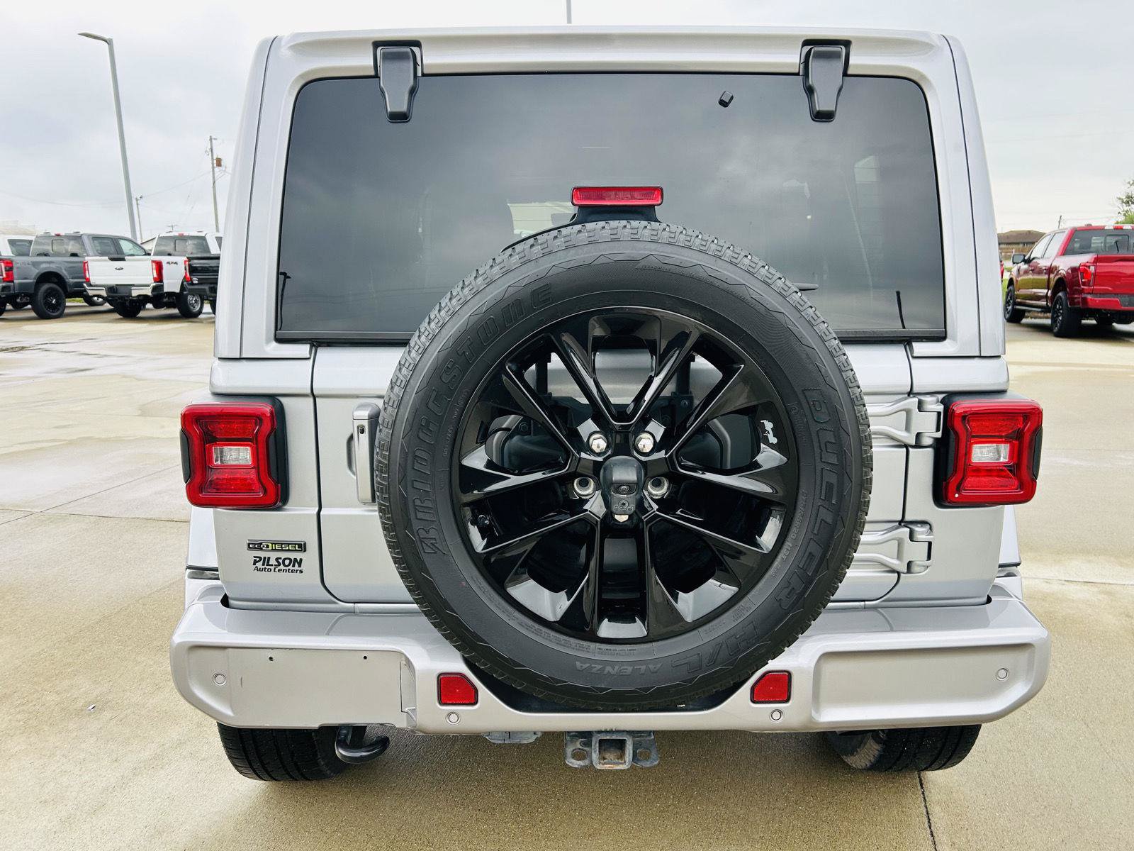 Used 2021 Jeep Wrangler Unlimited Sahara AWD/4WD image 35