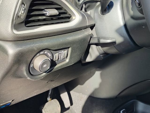 New 2026 Chrysler Pacifica Select w/ S Appearance Package image 13