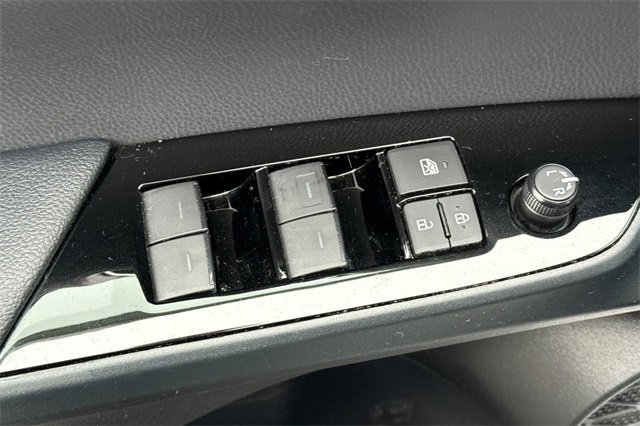 Used 2020 Toyota Prius Prime XLE image 14