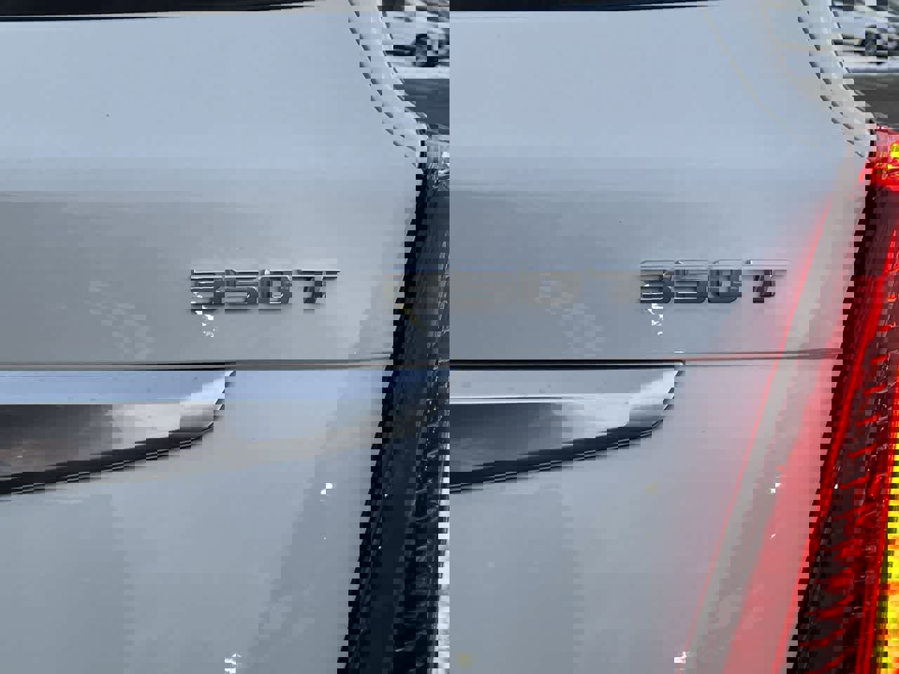 Certified 2023 Cadillac XT5 Premium Luxury w/ LPO, Floor Liner Package image 41