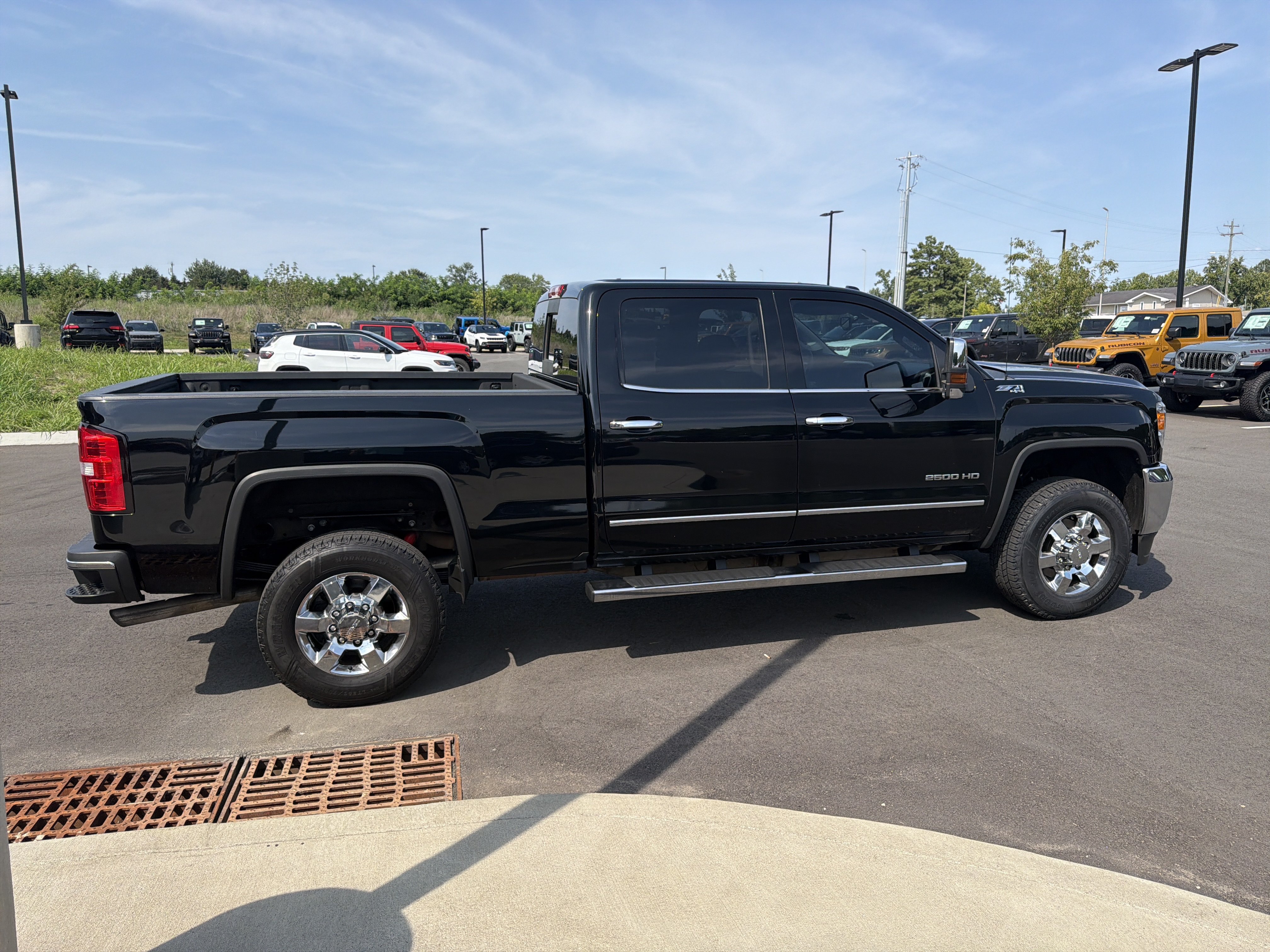 Used 2019 GMC Sierra 2500 SLT AWD/4WD image 10