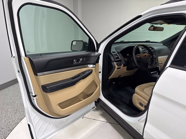 Used 2017 Ford Explorer 4WD image 9