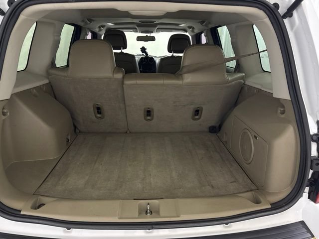 Used 2014 Jeep Patriot Limited w/ Sun/Sound Group AWD/4WD image 10
