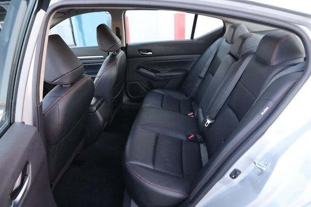 Certified 2024 Nissan Altima 2.5 SR FWD image 9