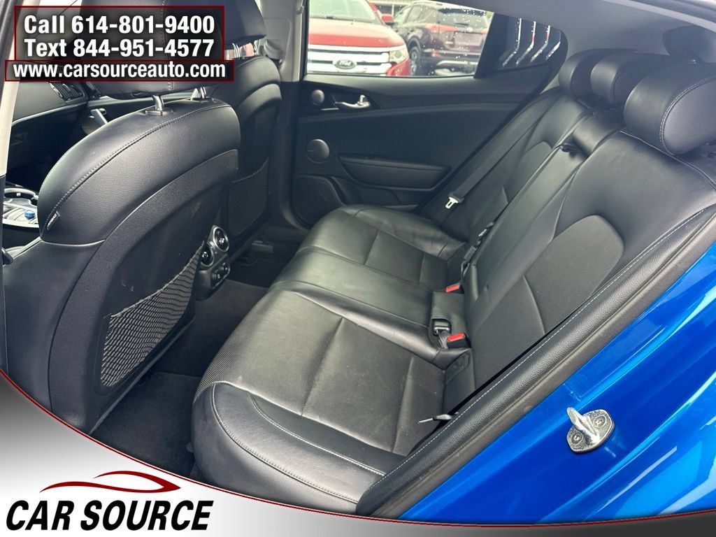 Used 2018 Kia Stinger Premium RWD image 15