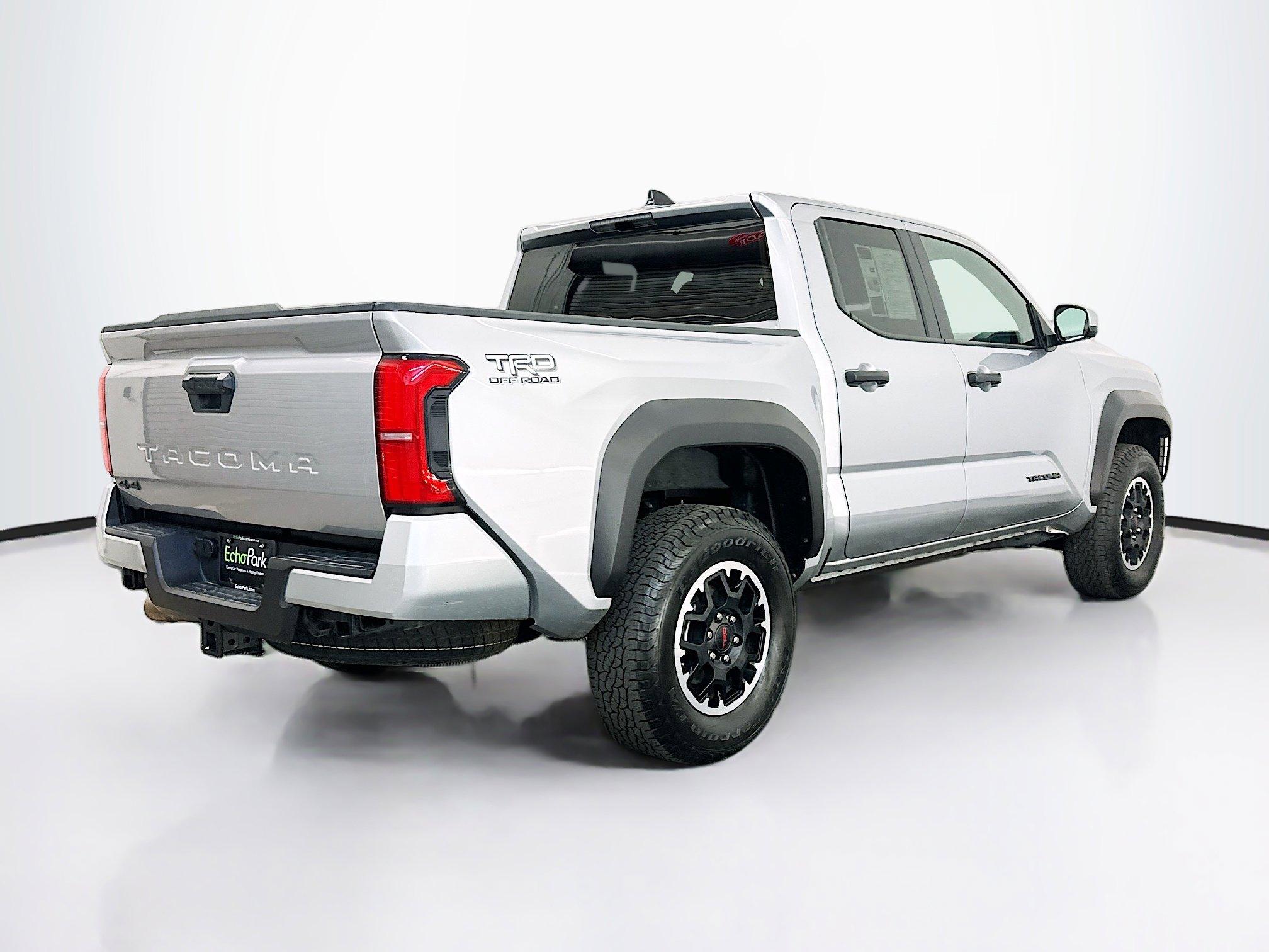 Used 2025 Toyota Tacoma TRD Off-Road AWD/4WD image 9