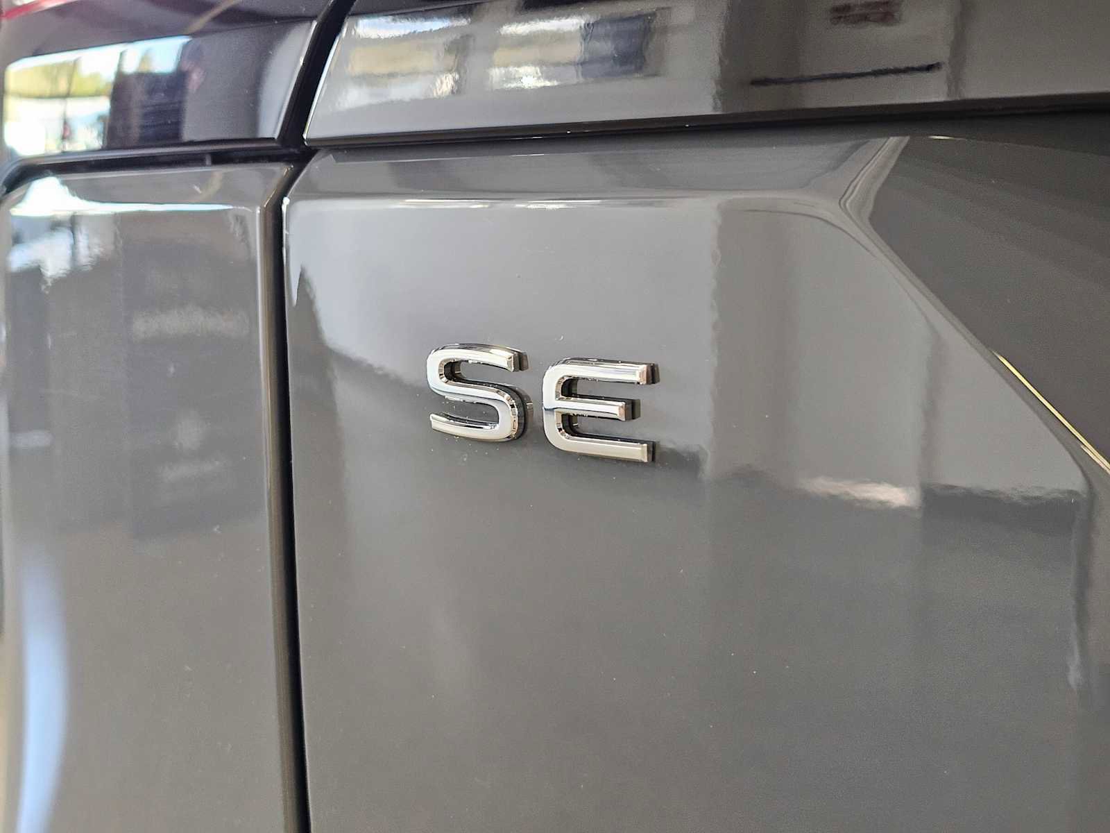 Used 2026 Volkswagen Atlas Peak Edition AWD/4WD image 16