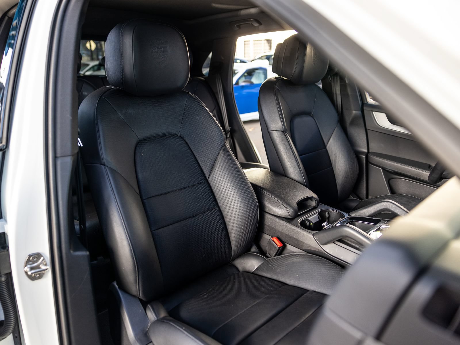 Certified 2024 Porsche Cayenne AWD/4WD image 50