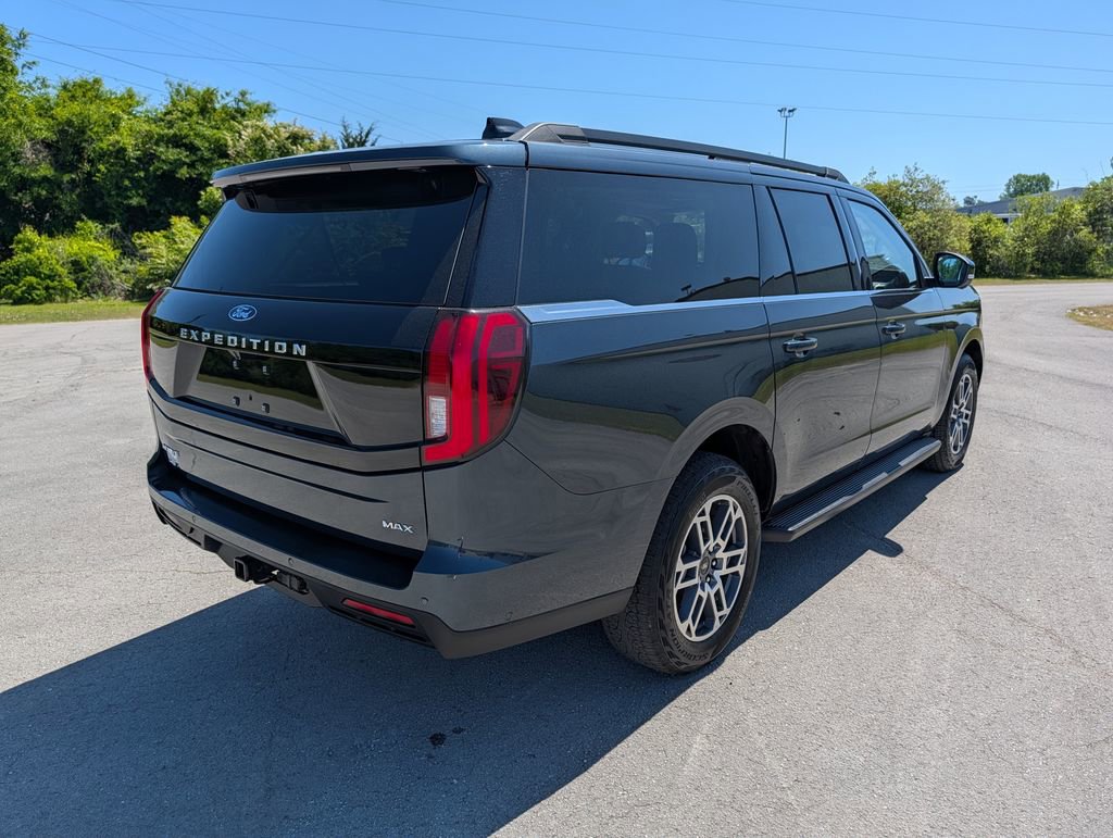 Certified 2025 Ford Expedition Max Active AWD/4WD image 3