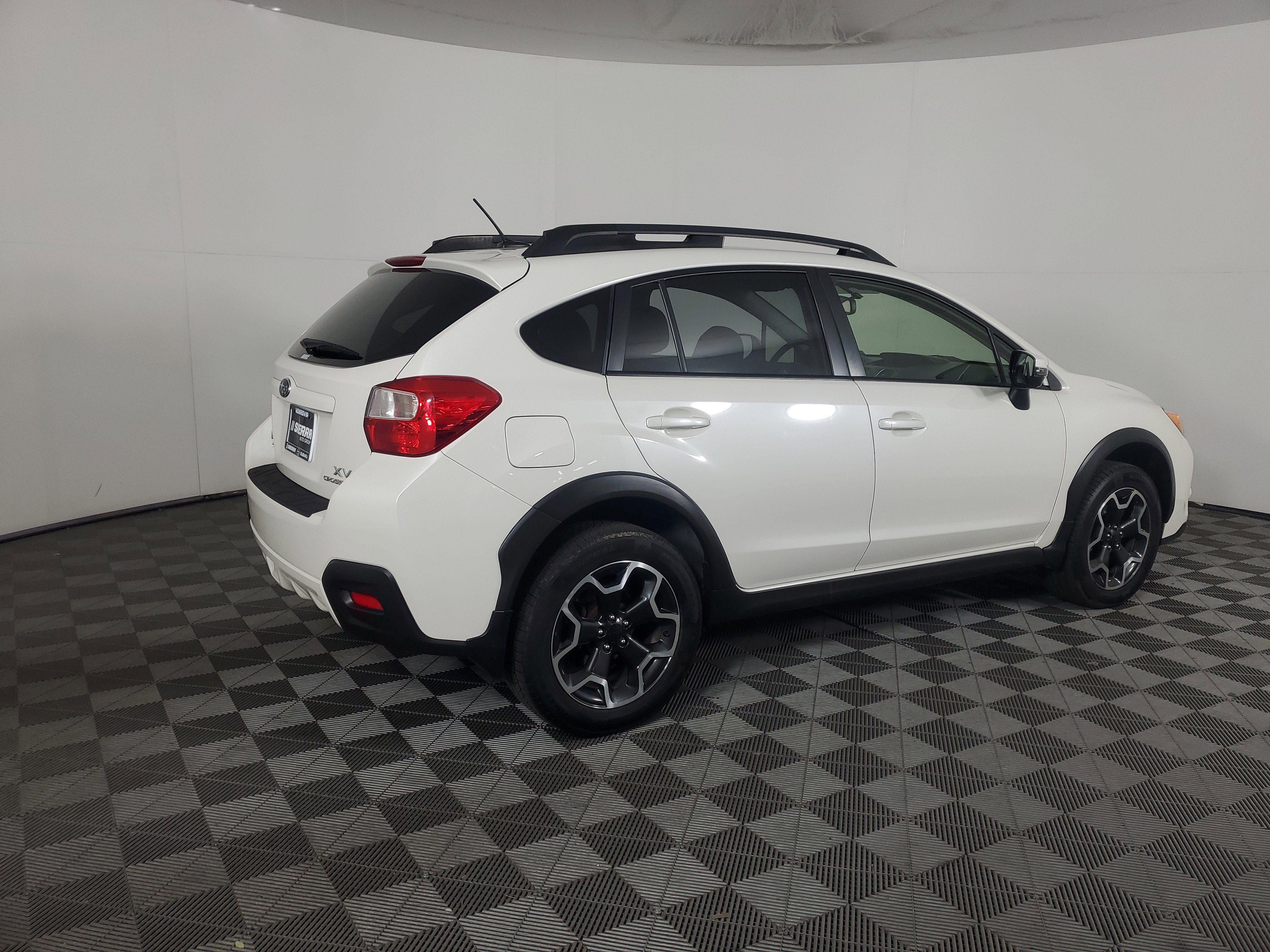Used 2015 Subaru Crosstrek 2.0i Limited w/ Popular Package #2 image 4