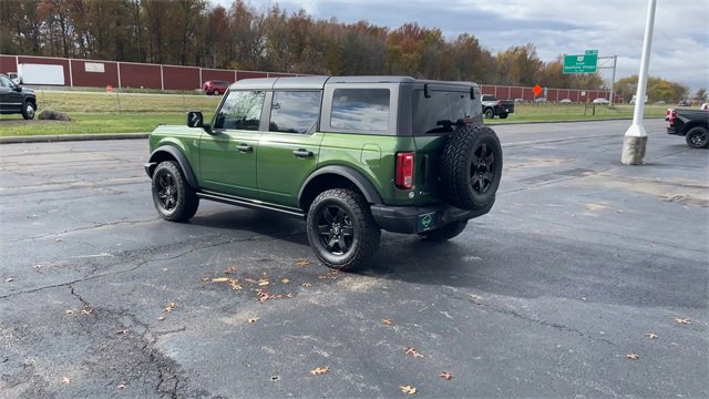 Used 2023 Ford Bronco Black Diamond image 6