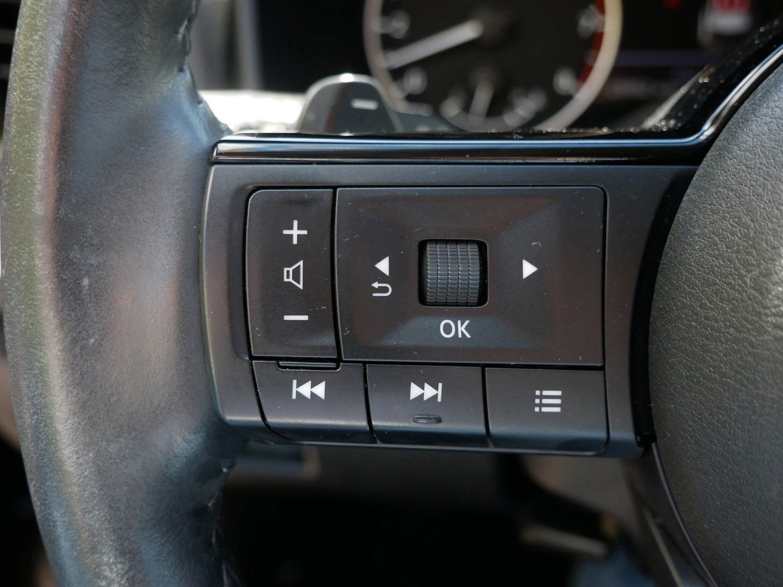 Certified 2023 Nissan Rogue SL w/ SL Premium Package AWD/4WD image 25