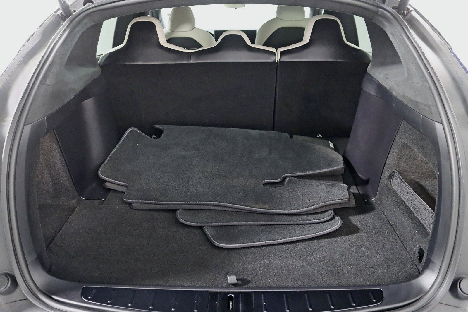 Used 2023 Tesla Model X AWD/4WD image 39