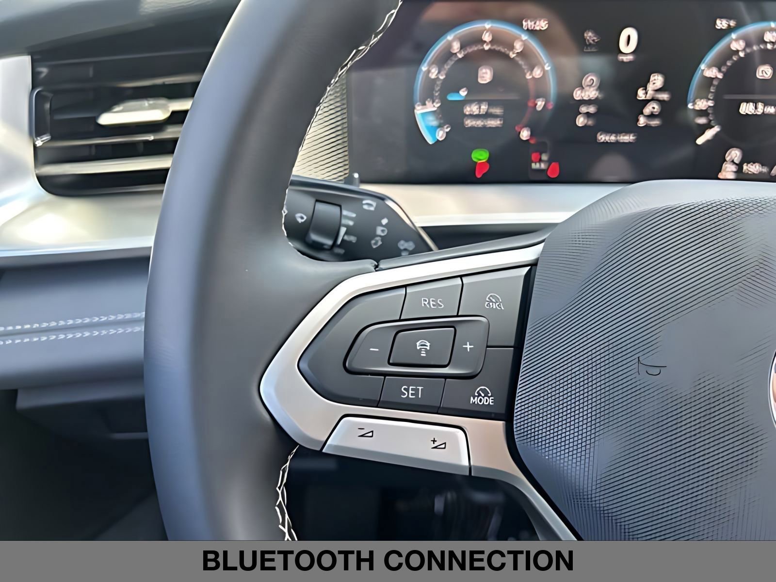 New 2026 Volkswagen Tiguan SE AWD/4WD image 25