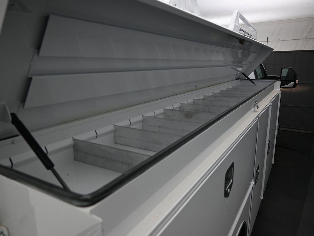 New 2025 Ford F450 XL w/ XL Chrome Package image 26
