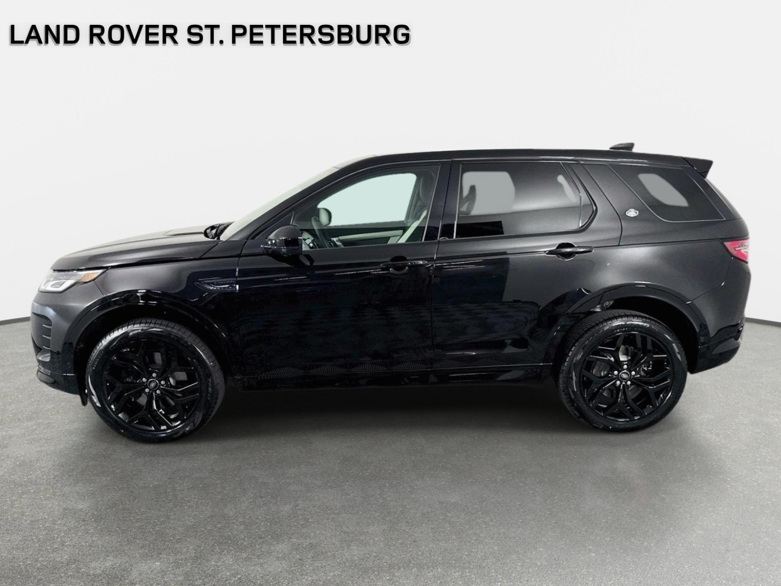 New 2026 Land Rover Discovery Sport Landmark AWD/4WD image 8