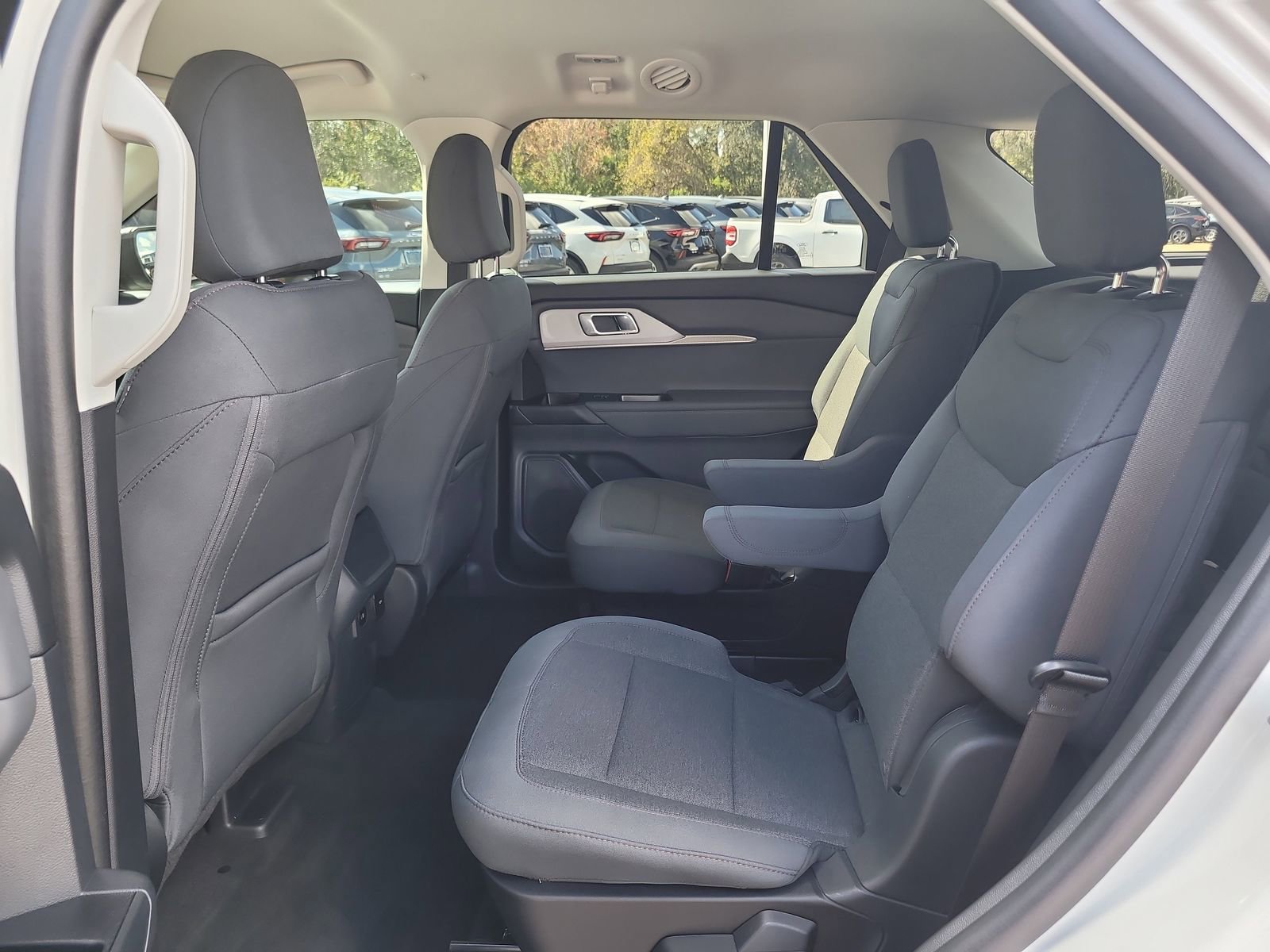 Certified 2025 Ford Explorer Active RWD image 11