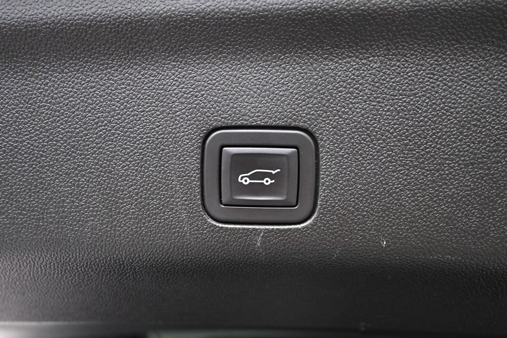 Used 2024 GMC Yukon Denali w/ Denali Reserve Package AWD/4WD image 38