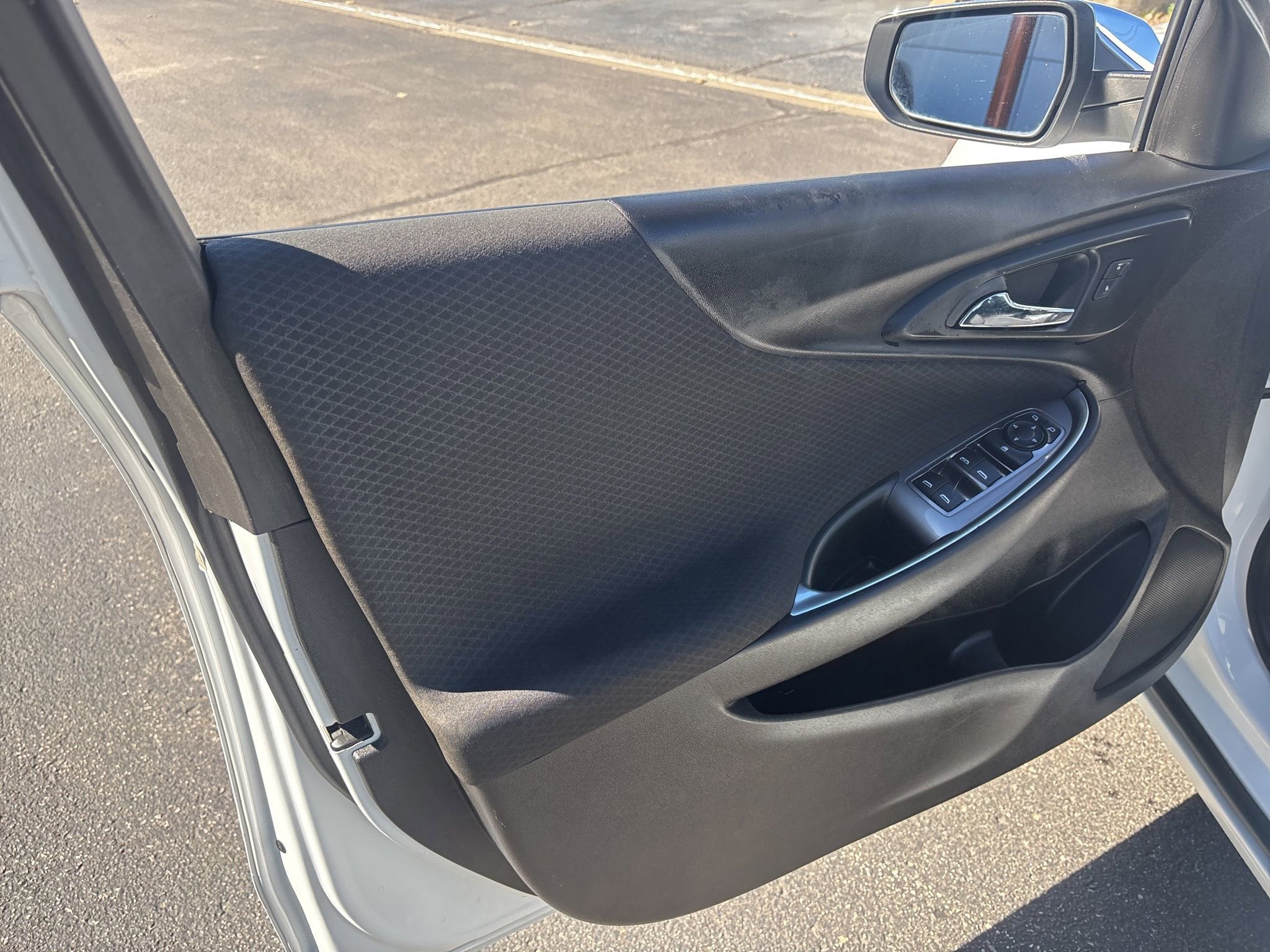 Used 2020 Chevrolet Malibu LT FWD image 24