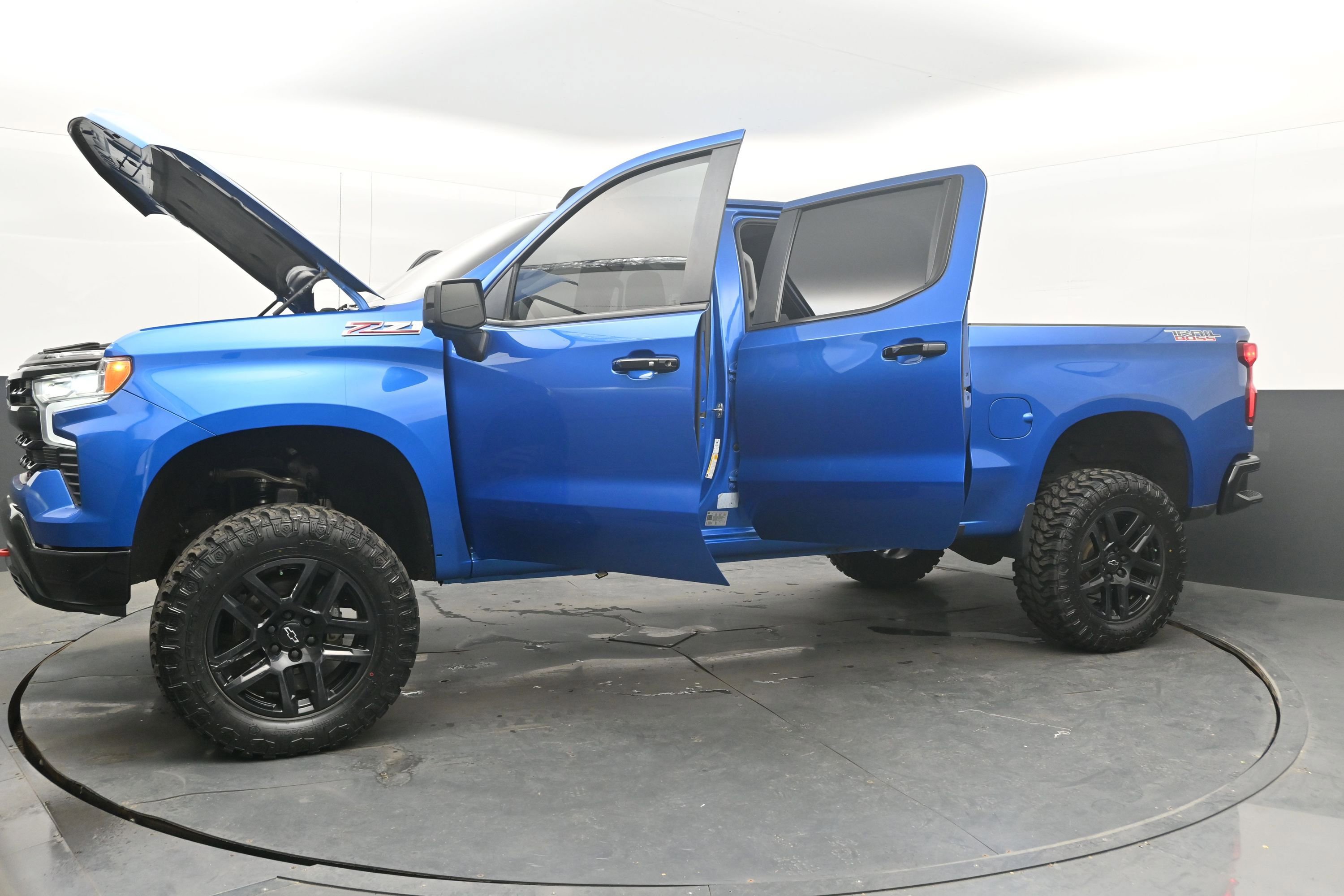 Used 2022 Chevrolet Silverado 1500 LT Trail Boss w/ LT Trail Boss Premium Package image 41