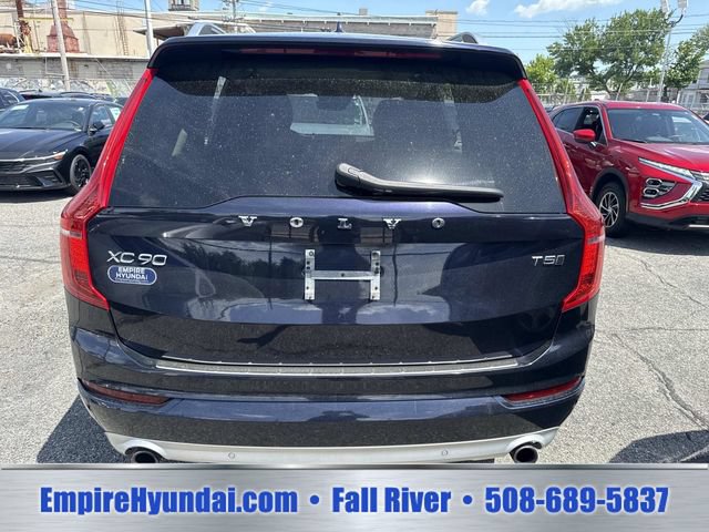 Used 2019 Volvo XC90 T5 Momentum w/ Multimedia Package AWD/4WD image 4