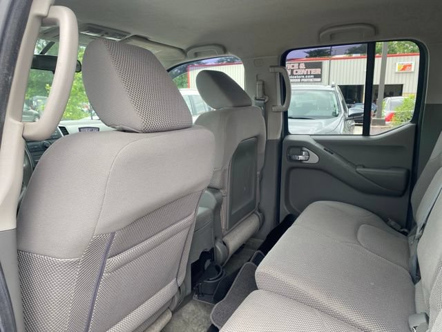 Used 2012 Nissan Frontier SV AWD/4WD image 16