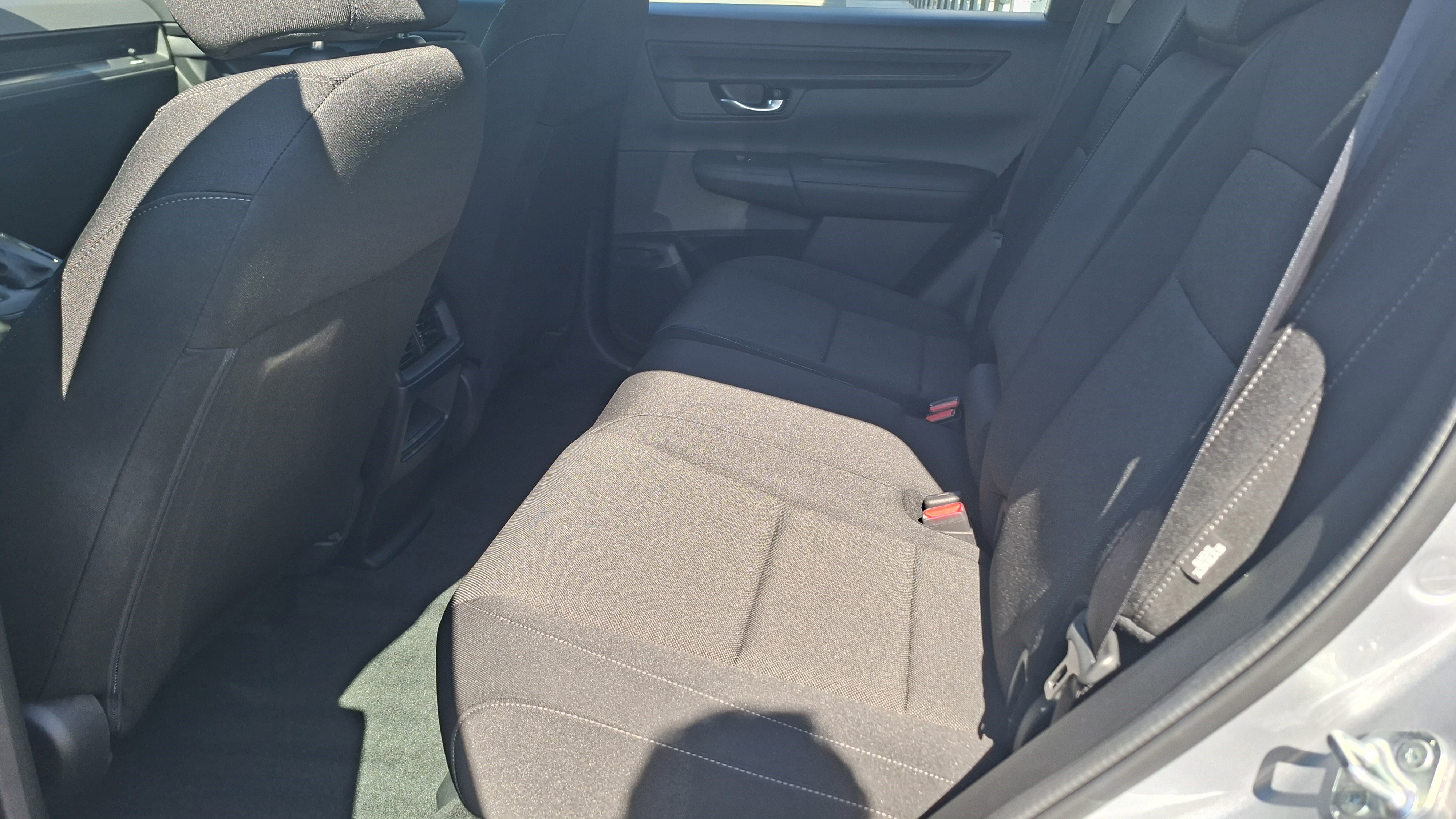 Used 2024 Honda CR-V LX image 19