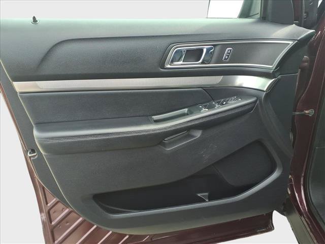 Used 2019 Ford Explorer XLT AWD/4WD image 14