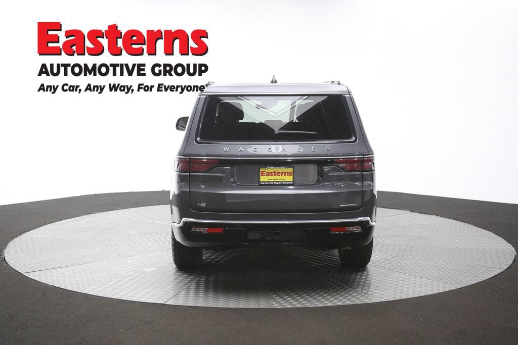 Used 2024 Jeep Wagoneer Series II AWD/4WD image 39