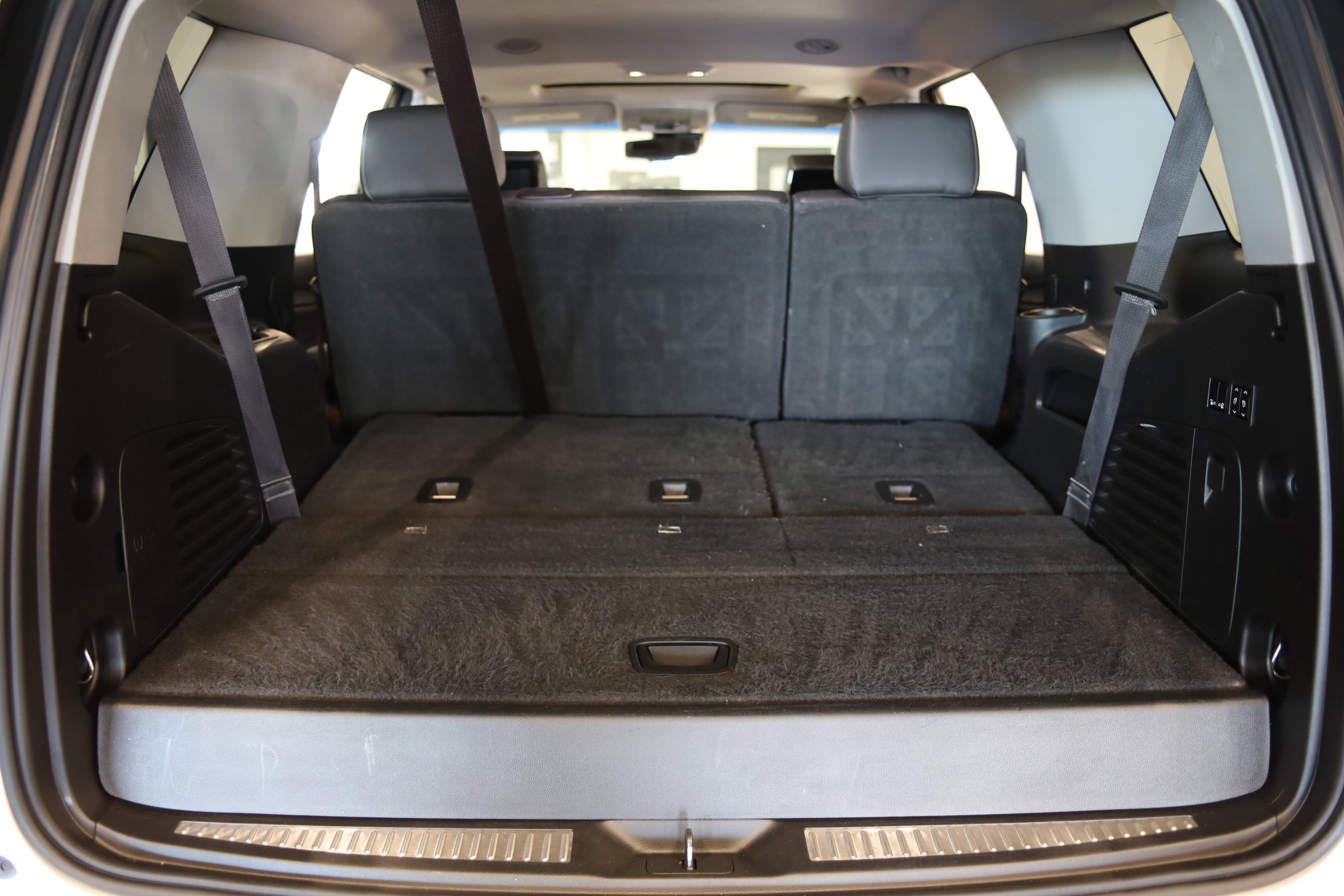 Used 2017 Chevrolet Tahoe Premier w/ Max Trailering Package RWD image 7