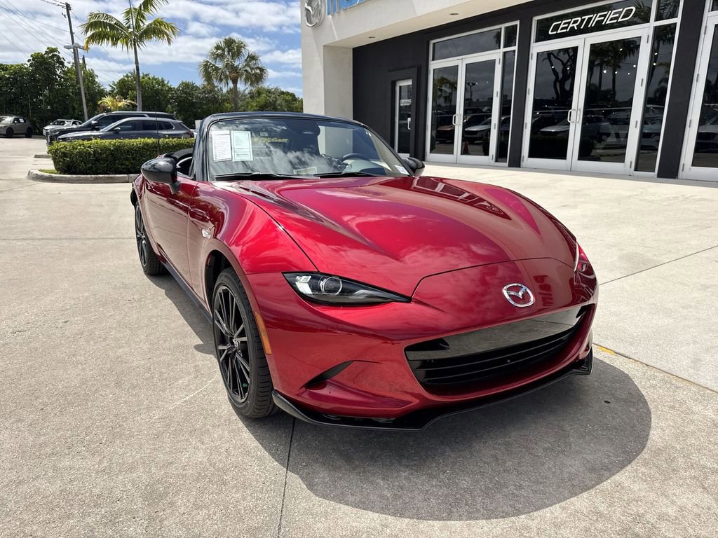New 2026 MAZDA MX-5 Miata Club w/ Interior Package RWD image 7
